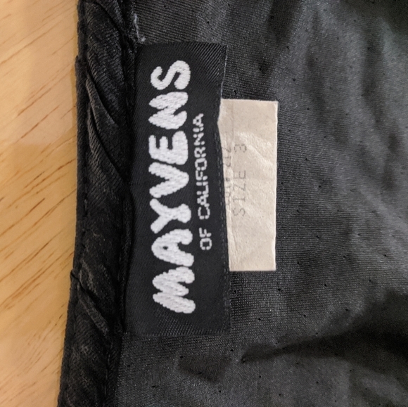 Black Pencil Skirt - Picture 4 of 5